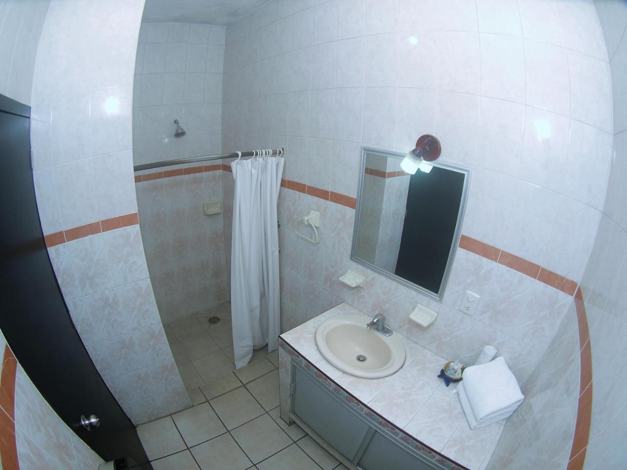 Hotel Hospedajes Del Rey Colima Luaran gambar